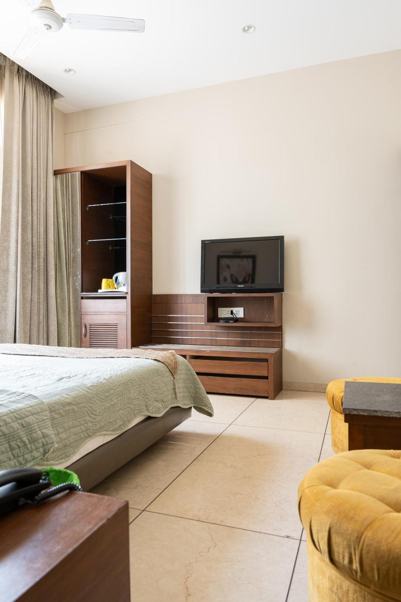 Hotel Kasauli Regency Stags Not Allowed Exterior photo